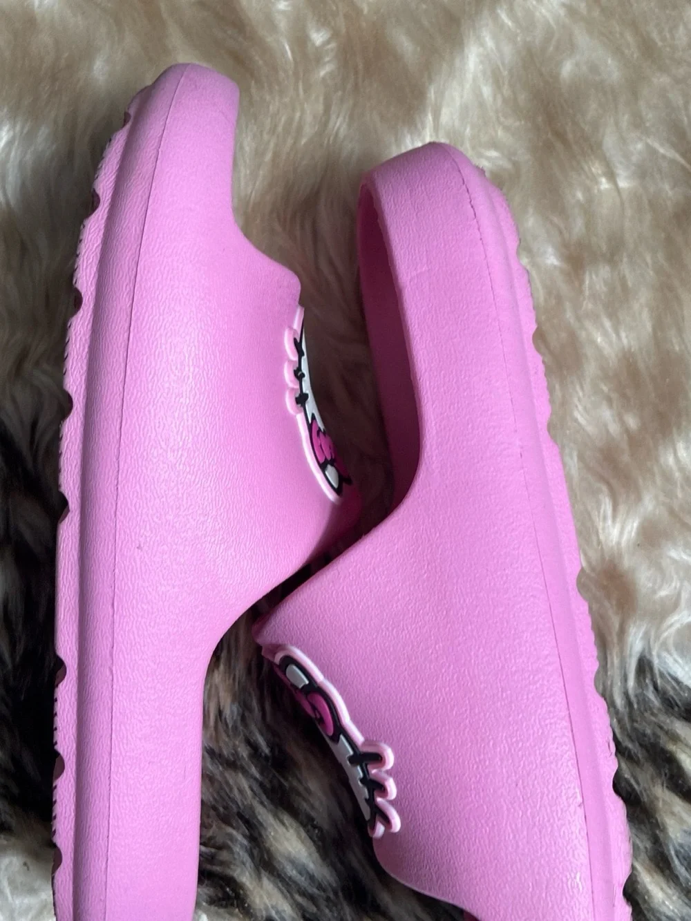 Hello Kitty Pink Slide Sandals Kids 13/1 Cute Sanrio Pool Slides